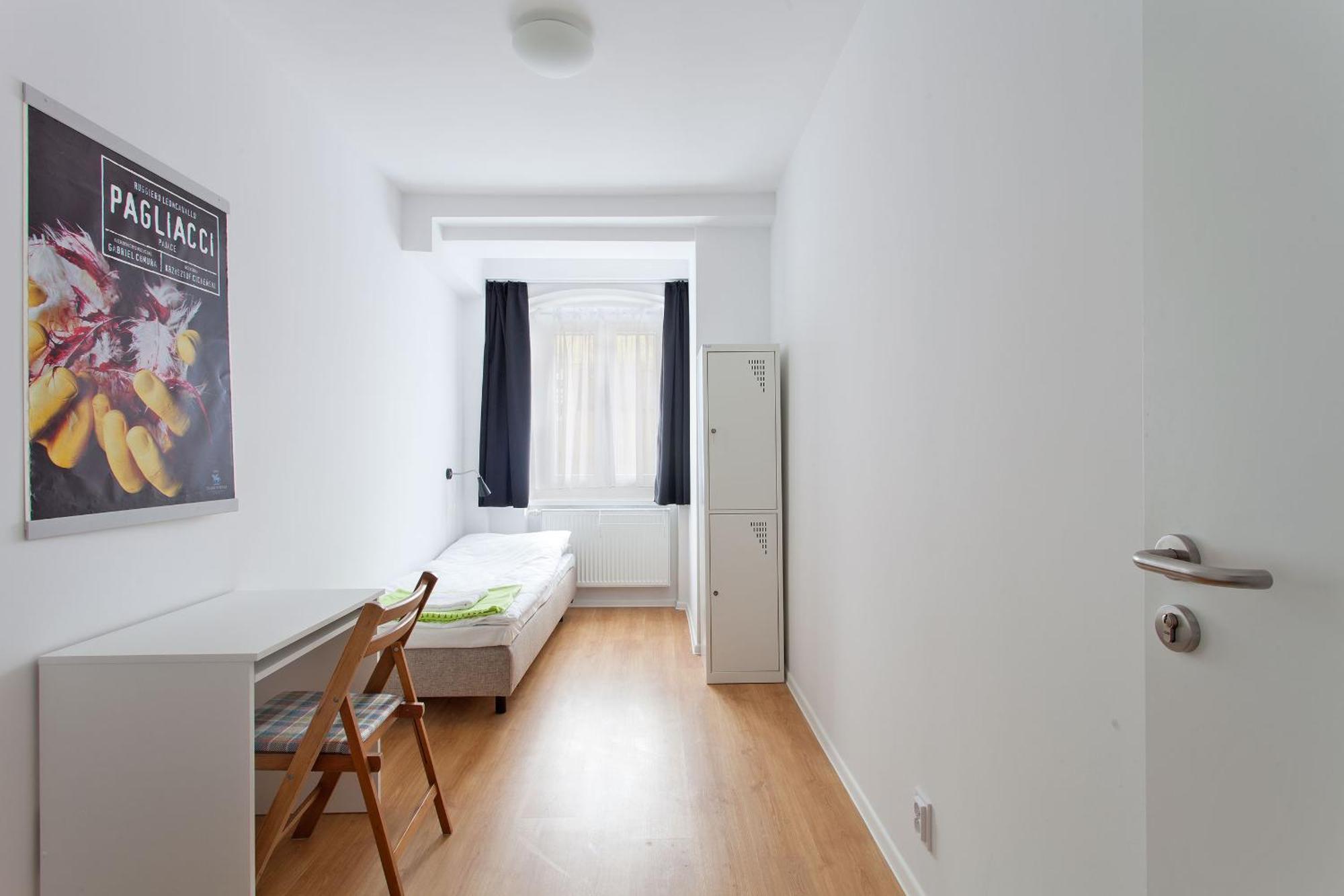 Opera Hostel Poznań Szoba fotó